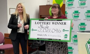 女士罹患癌症遭公司辞退 为解压买彩票中1442万